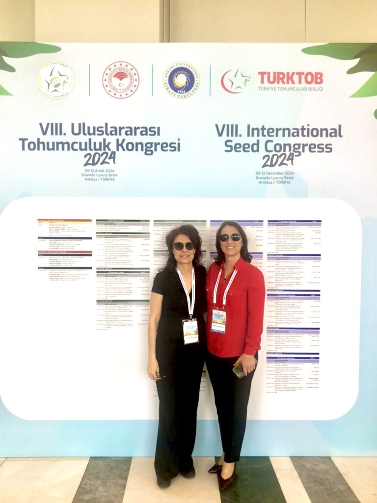 Kongre salonundan genel görünüm - MG_2013